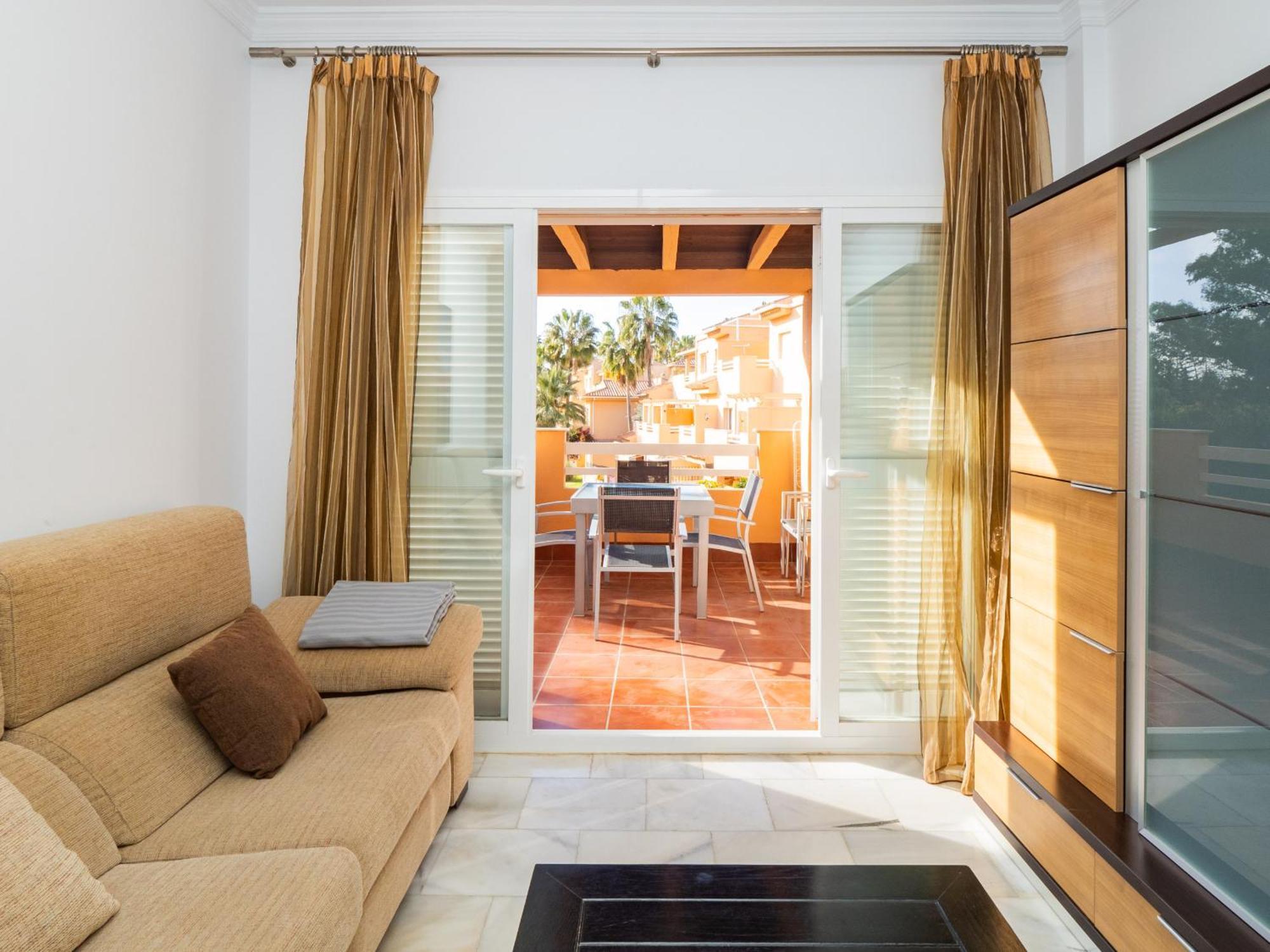 Apartamento Cubo's Cabopino Marbella
