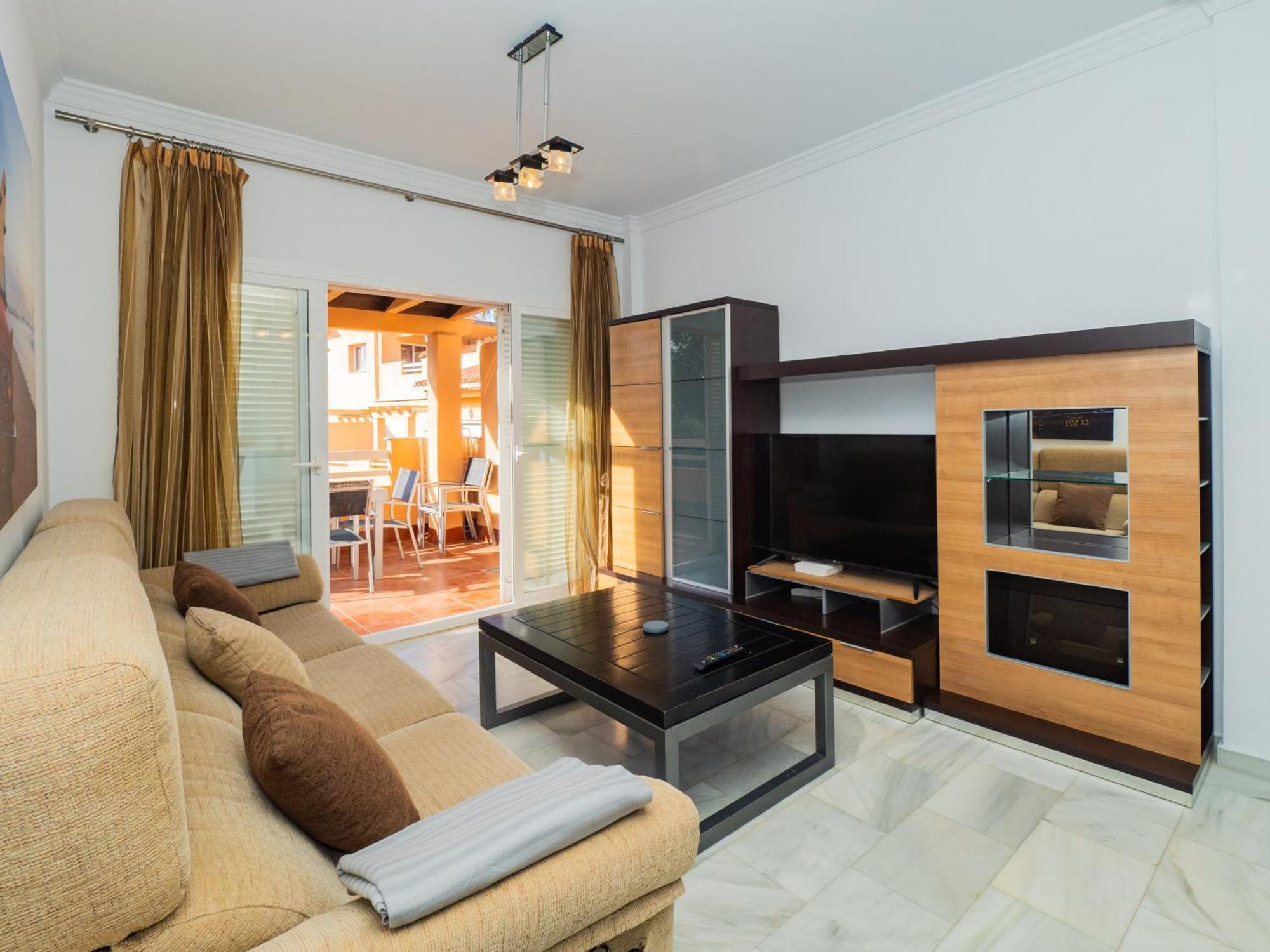Apartamento Cubo's Cabopino Marbella